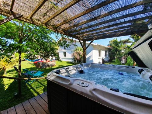 Guest House "La maison Bisca"