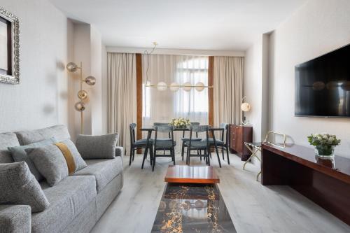 Suites Center Barcelona, Барселона