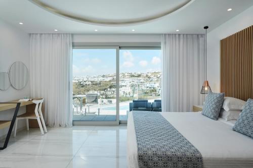 Grand Beach Hotel - image 4