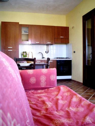 One bedroom appartement with sea view and enclosed garden at San Mauro Cilento 7 km away from the beach