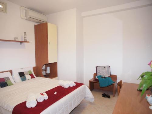 Double Room - Basement image 10