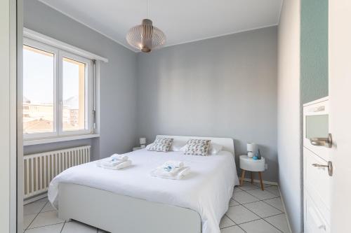 Lido Apartments - main image