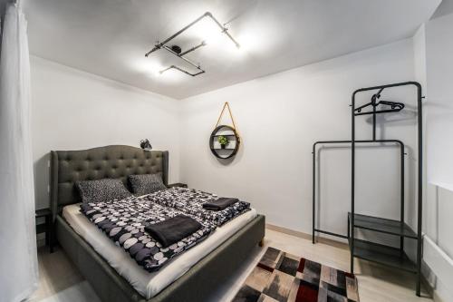 KIRÁLY 28 fsz CENTER 2 BEDROOM APARTMENT WITH AIRCON - image 10