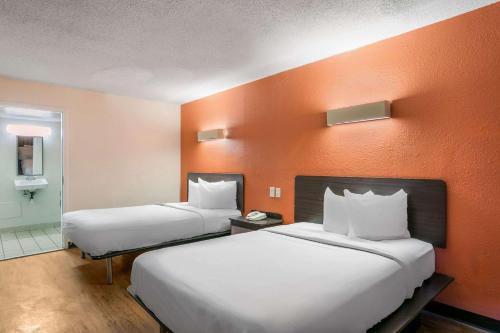 Rodeway Inn Baltimore - Inner Harbor South in Baltimore, USA