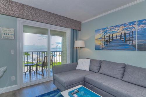 252-WIFI Waterfront, Amazing View from Balcony-Close to Bucs stadium in Tampa, USA