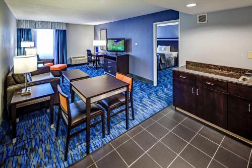 Holiday Inn Cleveland Northeast - Mentor