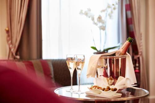 The Dufour Suites & Rooms by Hotel Schweizerhof - image 2