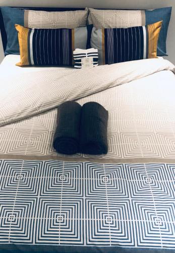 Ultra Modern Room 3