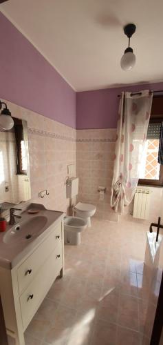 ILIO e GIULIA APART 300 METERS FROM METRO STATION C, Rom (Foto 5)