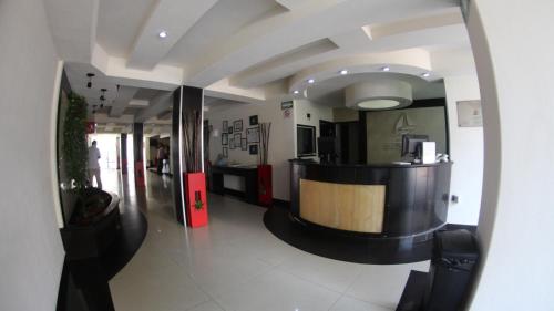 Hotel Portonovo Plaza Malecon - image 2