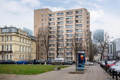 Apartments Warsaw Królewska by Renters - image 12
