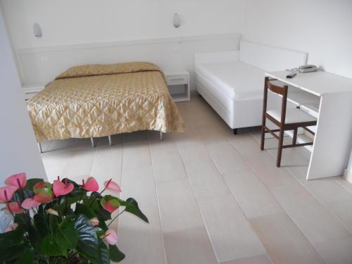 Hotel Blurelda - image 4