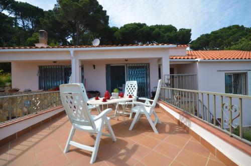 Villa with Private Pool image 5