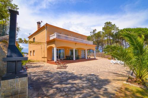 Villa with Private Pool image 10