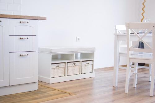 Danube River Apartment New - image 4