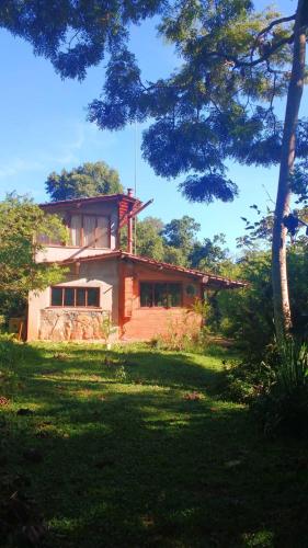 Canto do Jacarandá (Casa no Vale do Matutu)