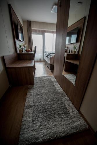 2 twin beds