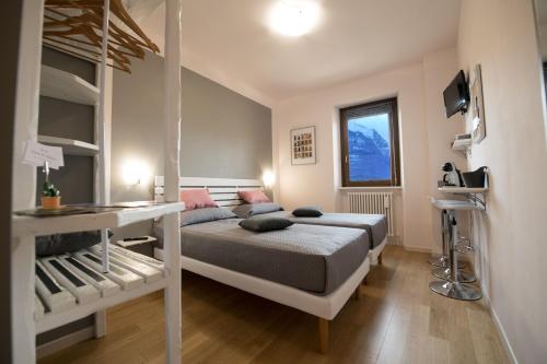 Triple Room with Mountain View