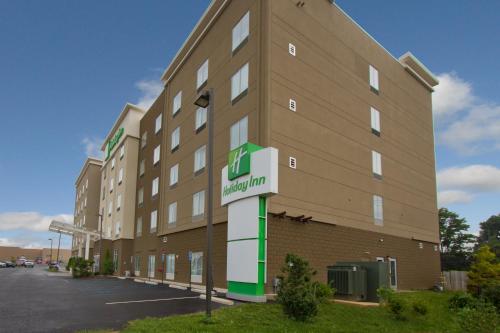 Holiday Inn Christiansburg Blacksburg, an IHG hotel - Hotel - Christiansburg