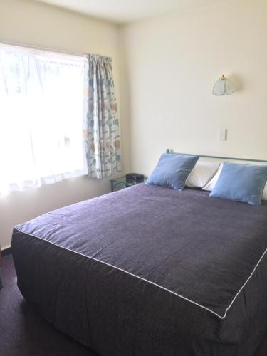 Bentons Motel 2