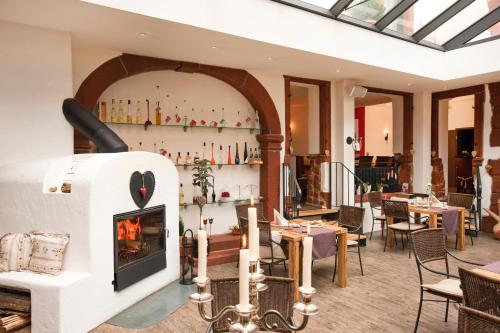 餐廳, 普法爾茨餐廳酒店 (Hotel-Restaurant Pfalzer Hof) in 埃登科本