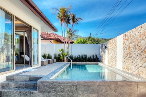 Stylish brand new 3 bed pool villa nearby Bangtao beach Stylish brand new 3 bed pool villa nearby Bangtao beach