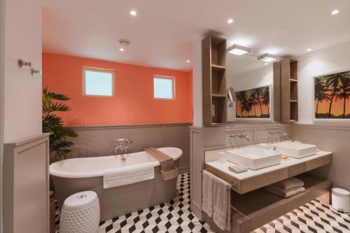 244532112 LUX* Grand Gaube Resort & Villas