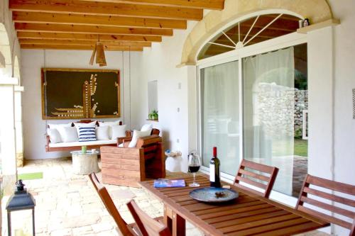  5 bedrooms house with wifi at Mao 5 km away from the beach, Pension in Mahón bei Es Grau