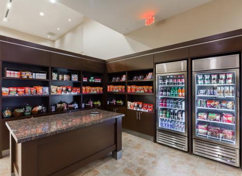 Holiday Inn Plano-The Colony an IHG Hotel - image 14