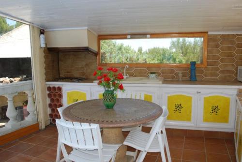 Villa with pool in Provence -Villa Romantique sleeps up to 12+4 in optional gite - image 9