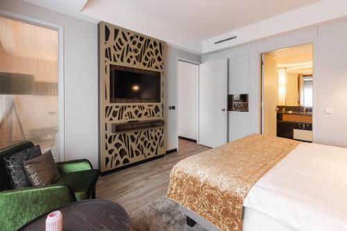 Shanghai Hotel Holland Room Type - Deluxe Studio