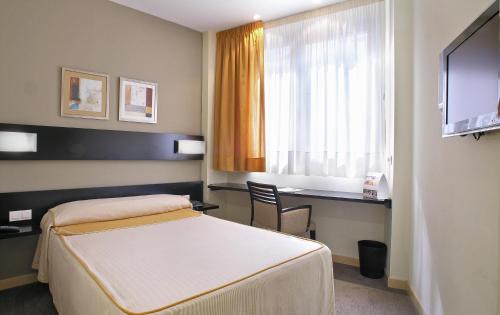 Hotel Pamplona Cross Elorz