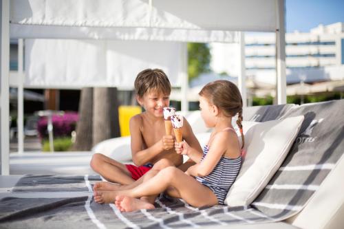 Hipotels Cala Millor Park - image 4