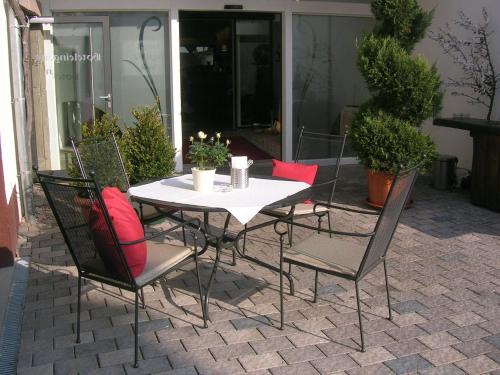 Hotel-Restaurant Pfälzer Hof - image 3