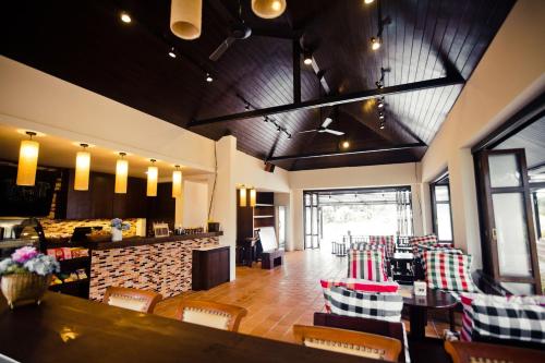 レストラン, サバイディー ヴァレイ リゾート (Sabaidee Valley Resort) in ムアン パクソン