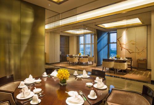 Junluxe Hotel Guangzhou Science City-Free Shuttle Bus Service to Guangzhou Canton Fair - 레스토랑