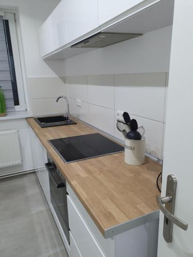 Lagune in โลเมิน