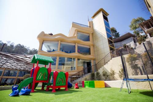 遊戲區, 艾岡圖克度假村 (Aagantuk Resort) in 圖利凱爾