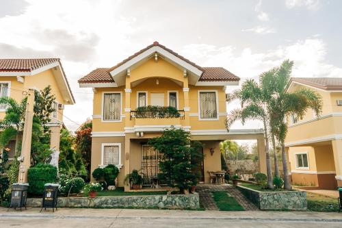 B&B Calacapan - Perfect staycation for families, friends, business travelers and tourist - Bed and Breakfast Calacapan