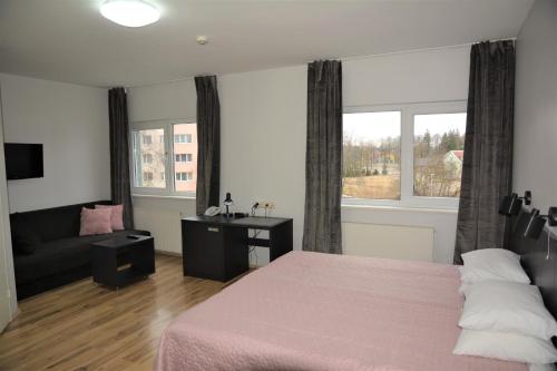 Hotel Emmi - image 13