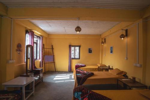 Guestroom, NotOnMap - Dibongo Homestay in Mangan