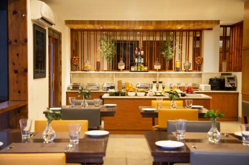 Restaurang, Lemon Tree Hotel Thimphu in Thimphu centrum
