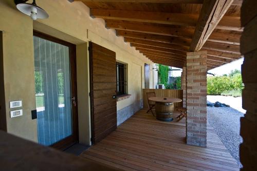 One-Bedroom Apartment with Patio