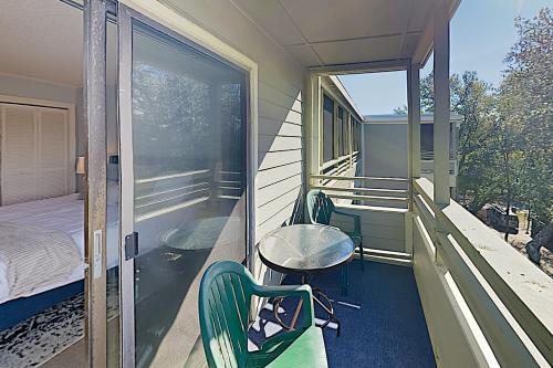 New Listing! Top-Floor Condo - Pool Walk to Beach condo - main image