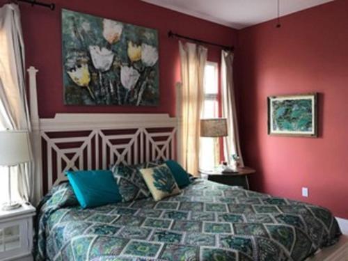Julia's by the Sea home - image 5