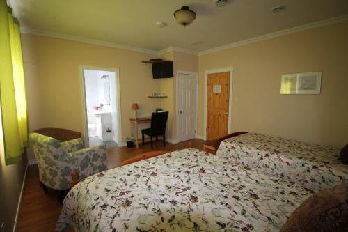 Triple Room with Garden View