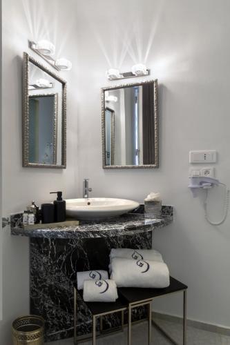 244640517 Suite Azur Hotel