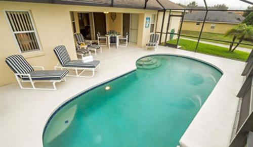 This is a wonderful 4 bedroom vacation house to stay in wail in Davenport - image 5