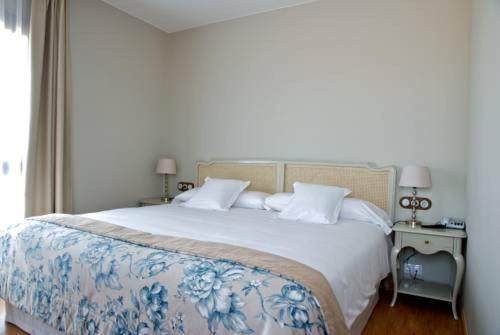 Hotel Villa Monter Room Type - Deluxe Queen Room