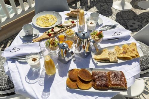 244652884 Suite Azur Hotel